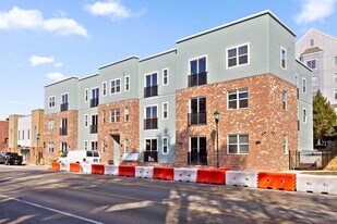 621 E M L King Blvd in Chattanooga, TN - Building Photo
