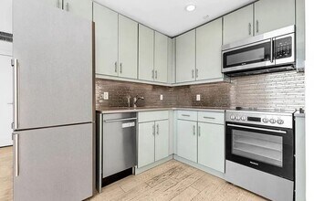 531 W 159th St in New York, NY - Building Photo - Building Photo