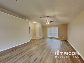 1119 Cavalcade Dr in Grand Prairie, TX - Building Photo - Building Photo