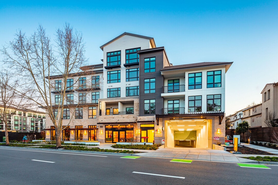 The Hadley in Mountain View, CA - Building Photo