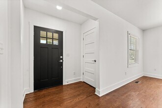 1163 S Mary Ave in Springfield, MO - Building Photo - Building Photo