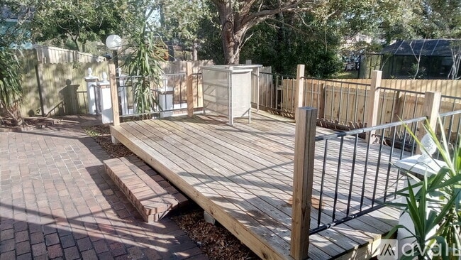 1301 Crossbow Ln in Tarpon Springs, FL - Building Photo - Building Photo