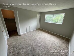 312 E Lancaster St-Unit -D in Red Lion, PA - Building Photo - Building Photo