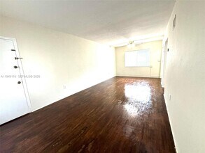 433 Santander Ave in Coral Gables, FL - Building Photo - Building Photo