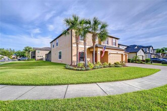 19533 Whispering Brook Dr in Tampa, FL - Building Photo - Building Photo