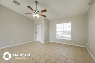 2302 Loraine Ave S in Lehigh Acres, FL - Foto de edificio - Building Photo