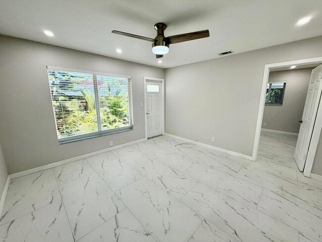 property at 1652 NE 33rd St