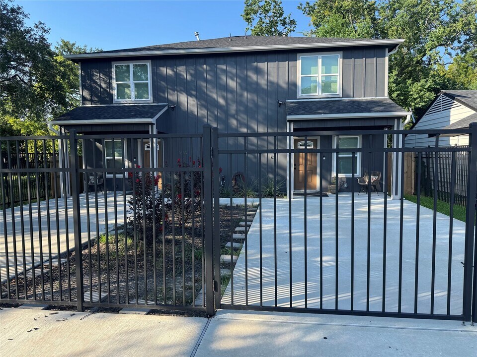 3433 Lydia St in Houston, TX - Foto de edificio