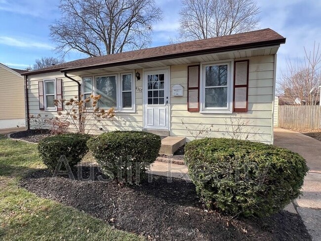 property at 4367 Boswell Ave