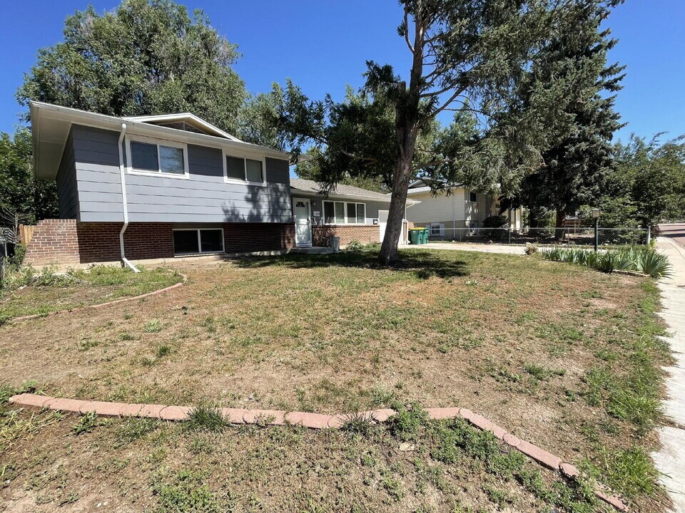 134 Kilgore St in Colorado Springs, CO - Building Photo