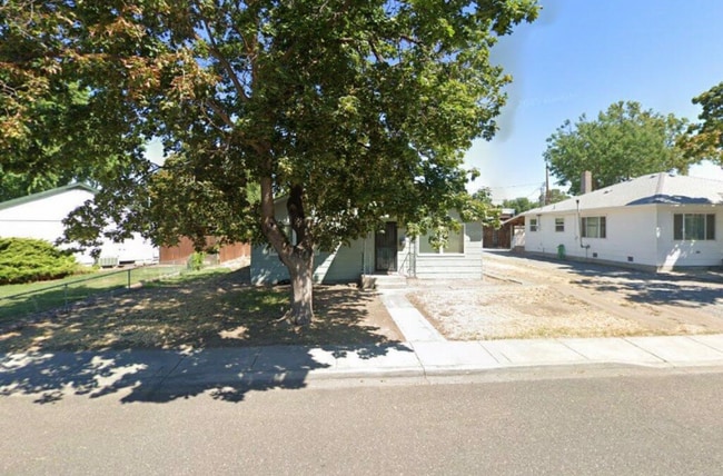 property at 1614 Marshall Ave