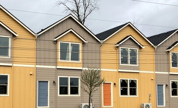 1406 N Parkway Ave in Battle Ground, WA - Building Photo - Building Photo