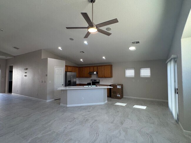 629 W Bright Lights Ave in North Las Vegas, NV - Building Photo - Building Photo