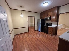 906 Forestglen Dr in Winston-Salem, NC - Building Photo - Building Photo