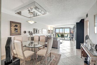 6866 Huntington Ln, Unit 806 in Delray Beach, FL - Building Photo - Building Photo