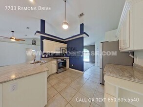 7733 Ramona Dr in Navarre, FL - Building Photo - Building Photo