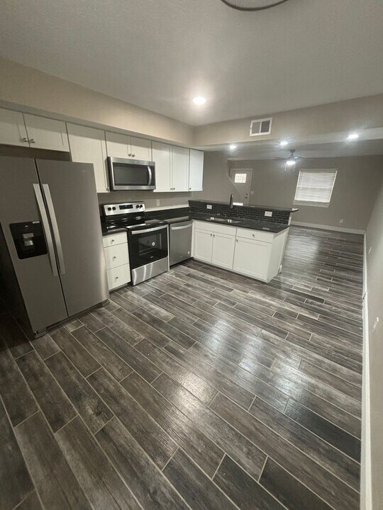 3229 Summerhill Ln in Columbus, OH - Building Photo