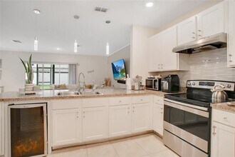 9006 Pinales Wy in Kissimmee, FL - Building Photo - Building Photo