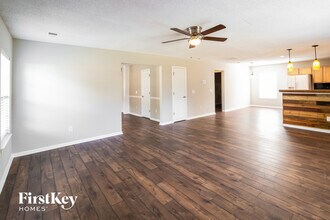 622 Resinwood Rd in Moncks Corner, SC - Building Photo - Building Photo