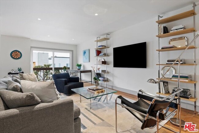 property at 1735 N Fuller Ave