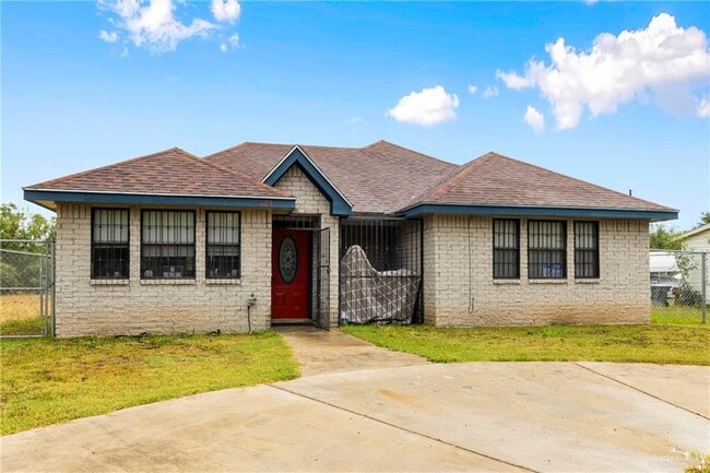 property at 1123 E Champion St