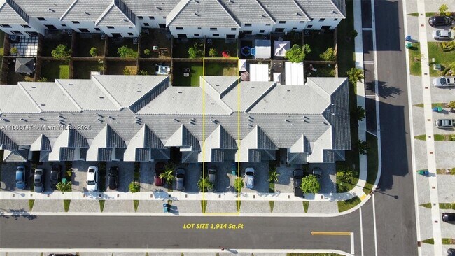 13416 SW 287th St in Homestead, FL - Building Photo - Building Photo