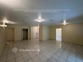 17421 SW 92nd Ct in Palmetto Bay, FL - Building Photo - Building Photo