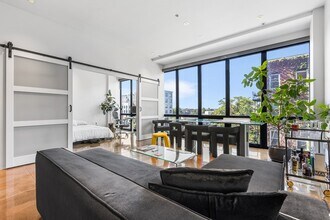 37 A St, Unit 3B in Boston, MA - Building Photo - Building Photo