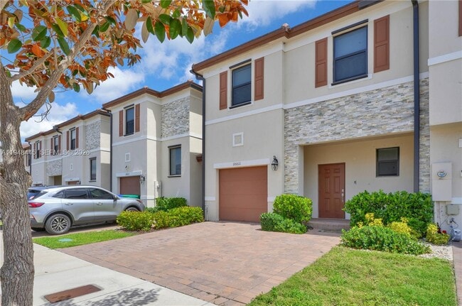 10011 SW 231st Ln in Cutler Bay, FL - Building Photo - Building Photo