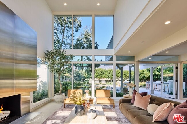 property at 23515 Malibu Colony Rd