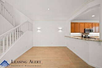 11448 Wistful Vista Way in Los Angeles, CA - Building Photo - Building Photo