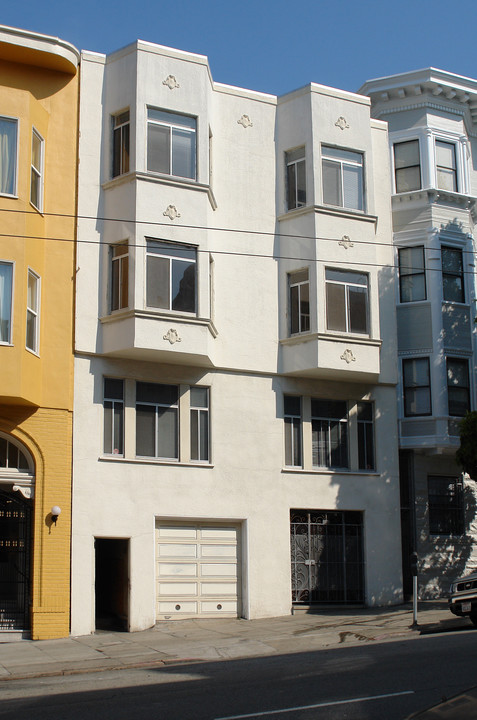 1630 Sacramento St in San Francisco, CA - Building Photo