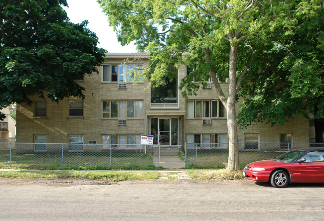 Hillcrest Flats in St. Paul, MN - Building Photo - Building Photo