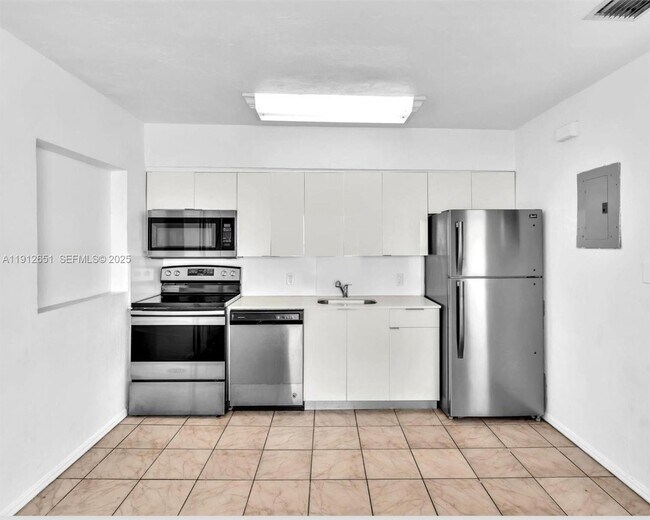 property at 3415 SW 15th St