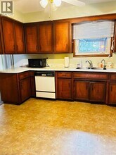 402 Lakeview Dr in Waterloo, ON - Building Photo - Building Photo