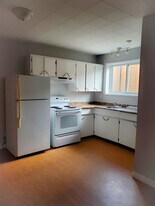 1621 Ingledew St in Prince George, BC - Building Photo