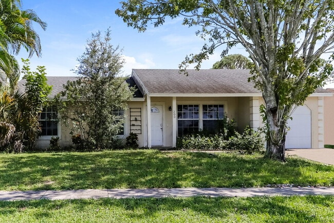 property at 200 Cordoba Cir