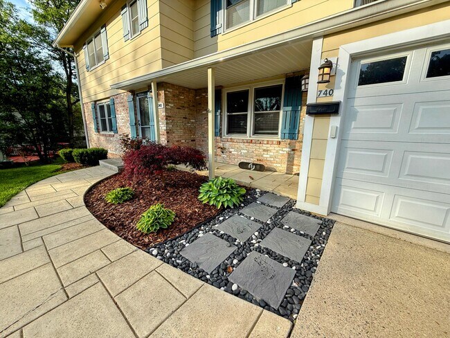 740 Tiffany Ct in Gaithersburg, MD - Foto de edificio - Building Photo