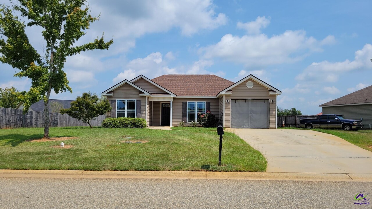 204 Haven Way in Perry, GA - Foto de edificio