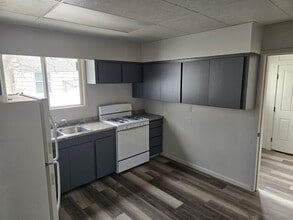 2335 Baker St in Baker City, OR - Building Photo - Building Photo