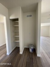 4449 Finch Way in El Paso, TX - Foto de edificio - Building Photo