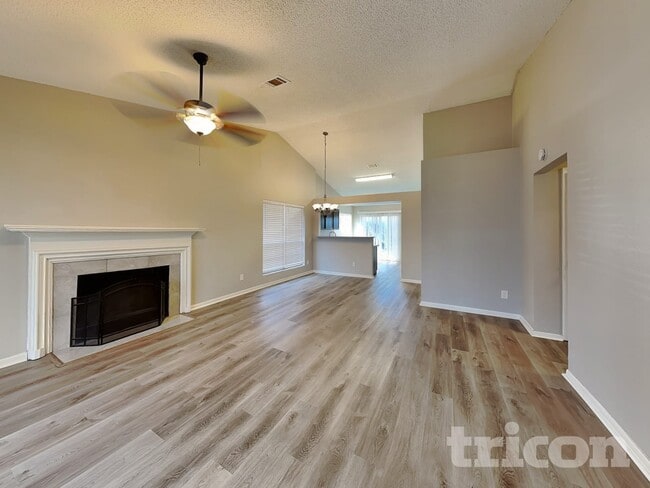 5522 Silver Maple Dr in Arlington, TX - Foto de edificio - Building Photo