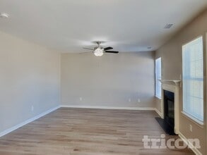 3618 Jordan Mill Ct in Raleigh, NC - Foto de edificio - Building Photo