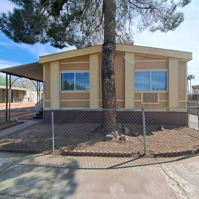 5033 Sitka Ln in Las Vegas, NV - Building Photo - Building Photo