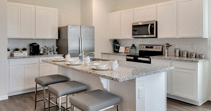 Windbrooks Townhomes in St. Cloud, FL - Building Photo - Building Photo