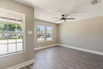 4513 Green Grove Dr in Corpus Christi, TX - Building Photo - Building Photo