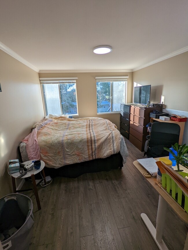 23 N Ellsworth Ave in San Mateo, CA - Foto de edificio - Building Photo