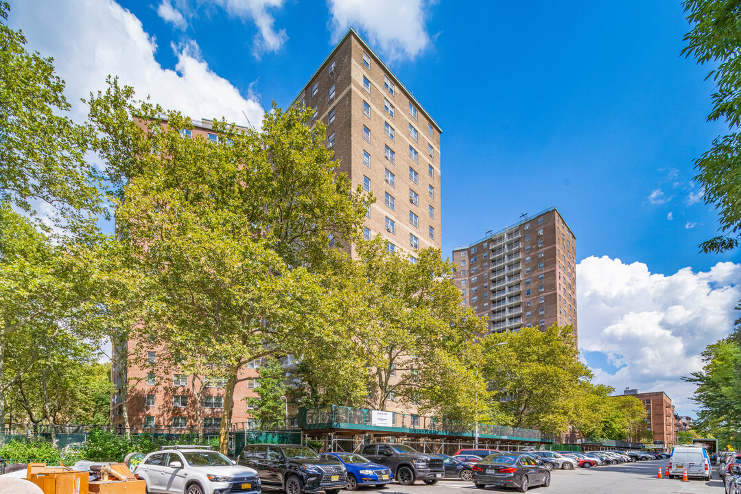 Village View Housing in New York, NY - Building Photo