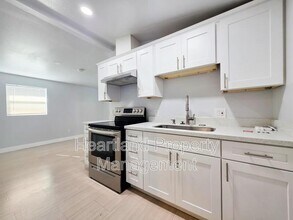 572 El Cajon Blvd in El Cajon, CA - Building Photo - Building Photo