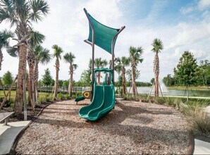 2353 Brix St in Orlando, FL - Foto de edificio - Building Photo